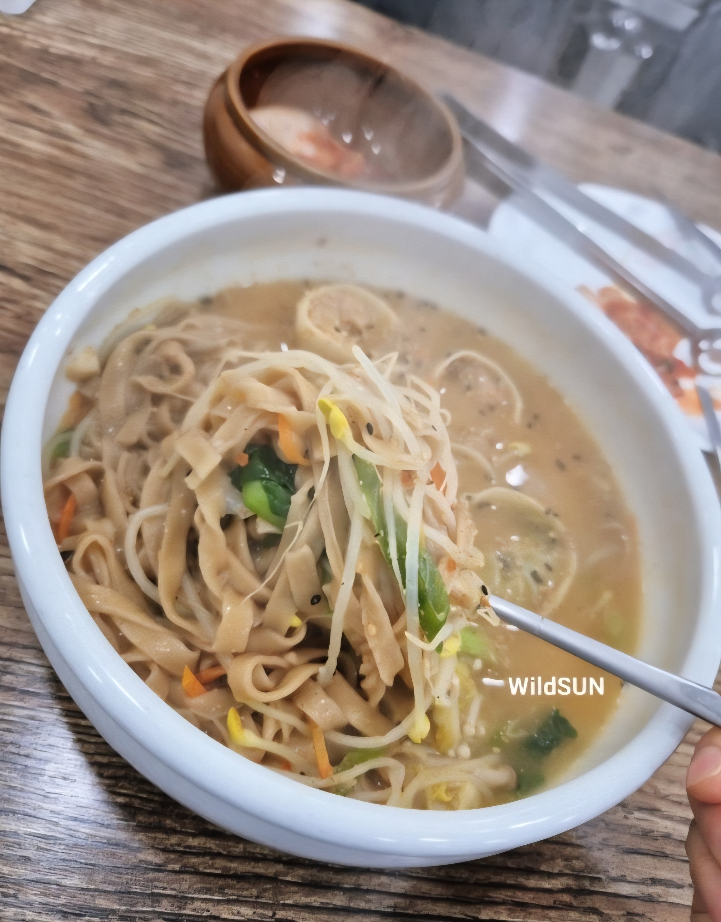 야채만두칼국수